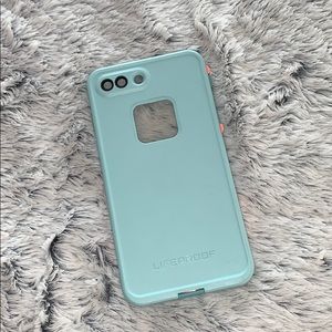 iphone 8+ life proof case